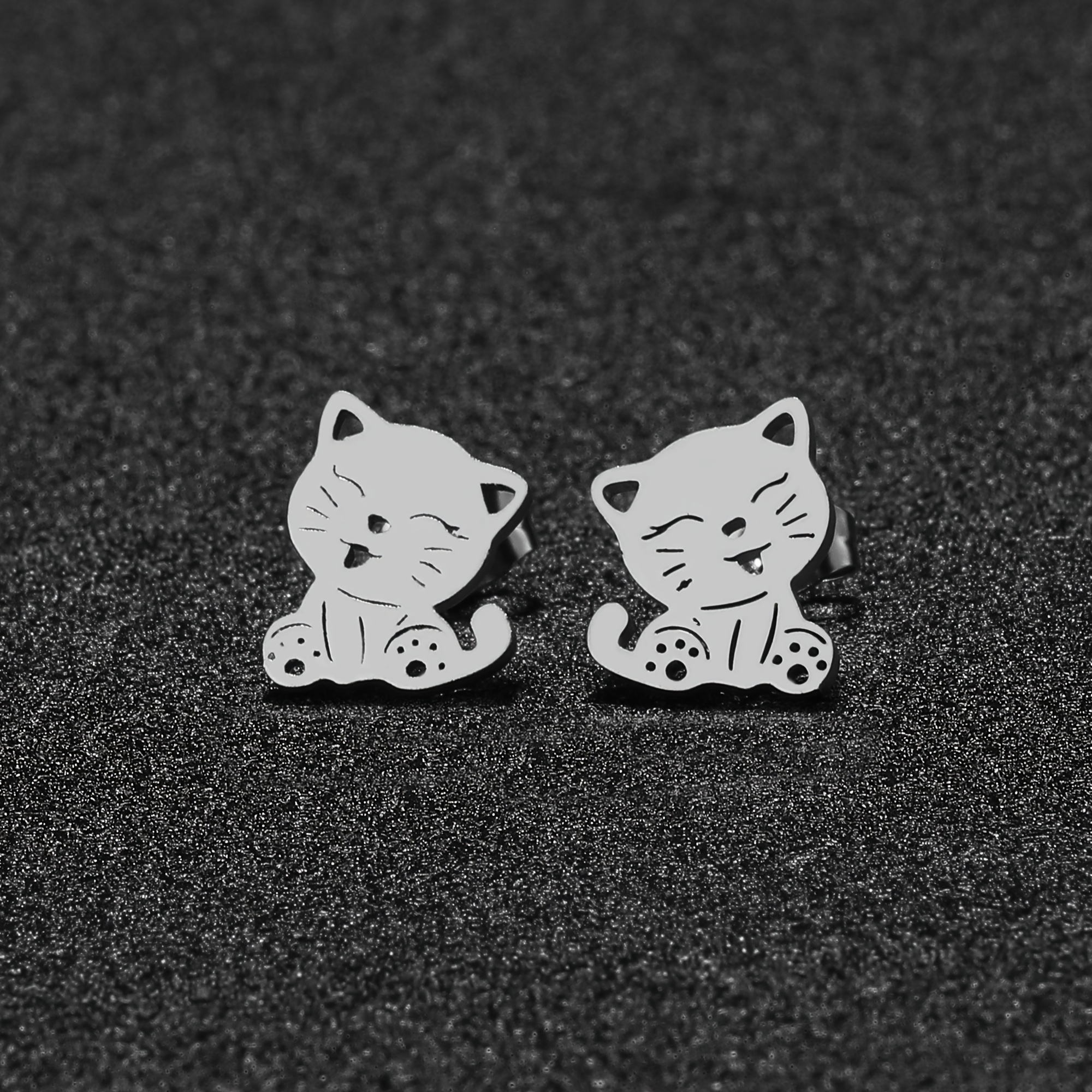 316L Stainless Steel Cat Women's Ear Studs